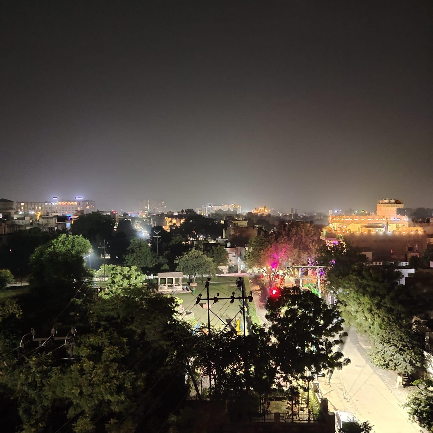 The Taj Vista Agra- Walking Distance To Taj Mahal Hotel Agra  Bagian luar foto