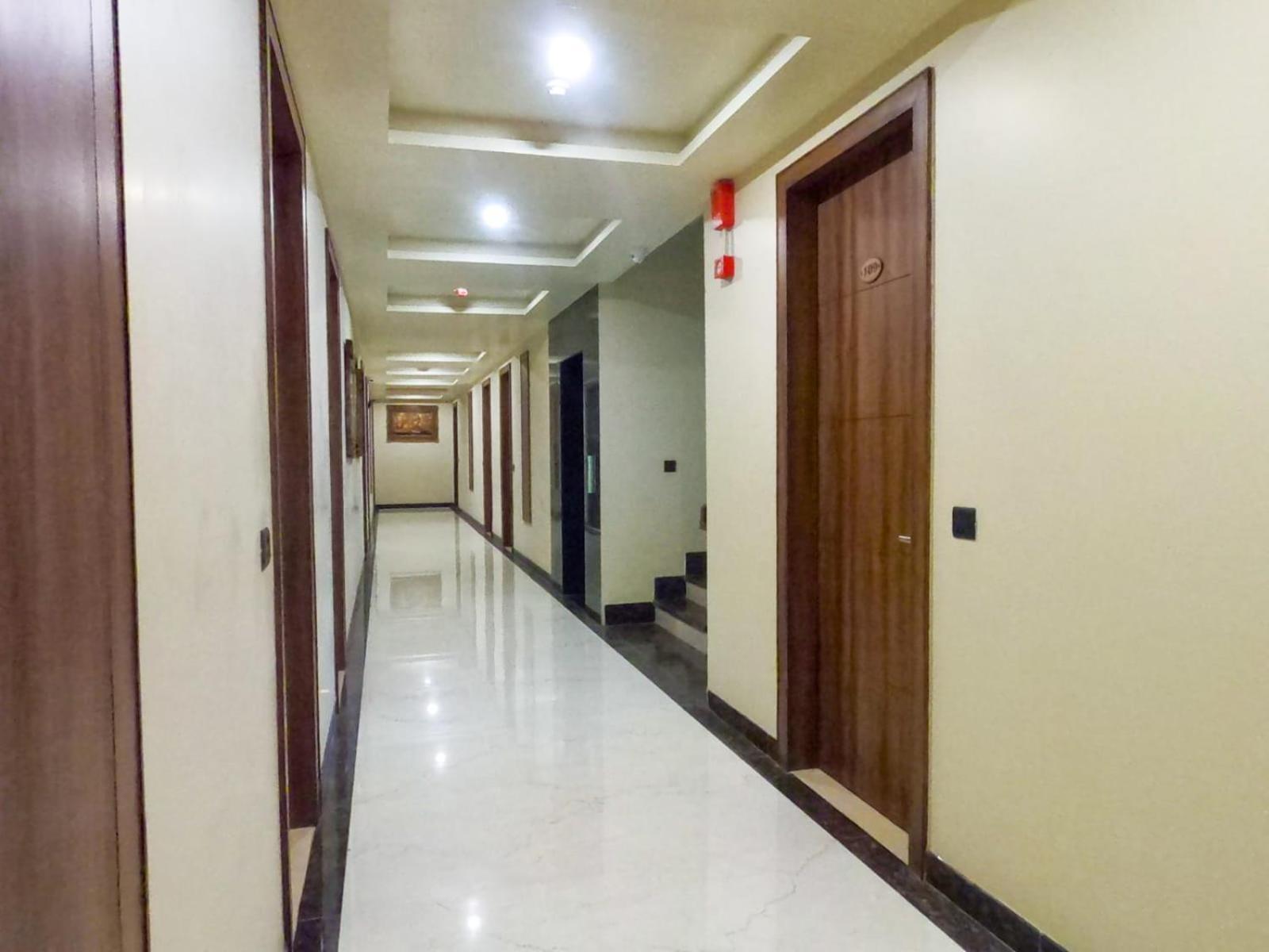 The Taj Vista Agra- Walking Distance To Taj Mahal Hotel Agra  Bagian luar foto