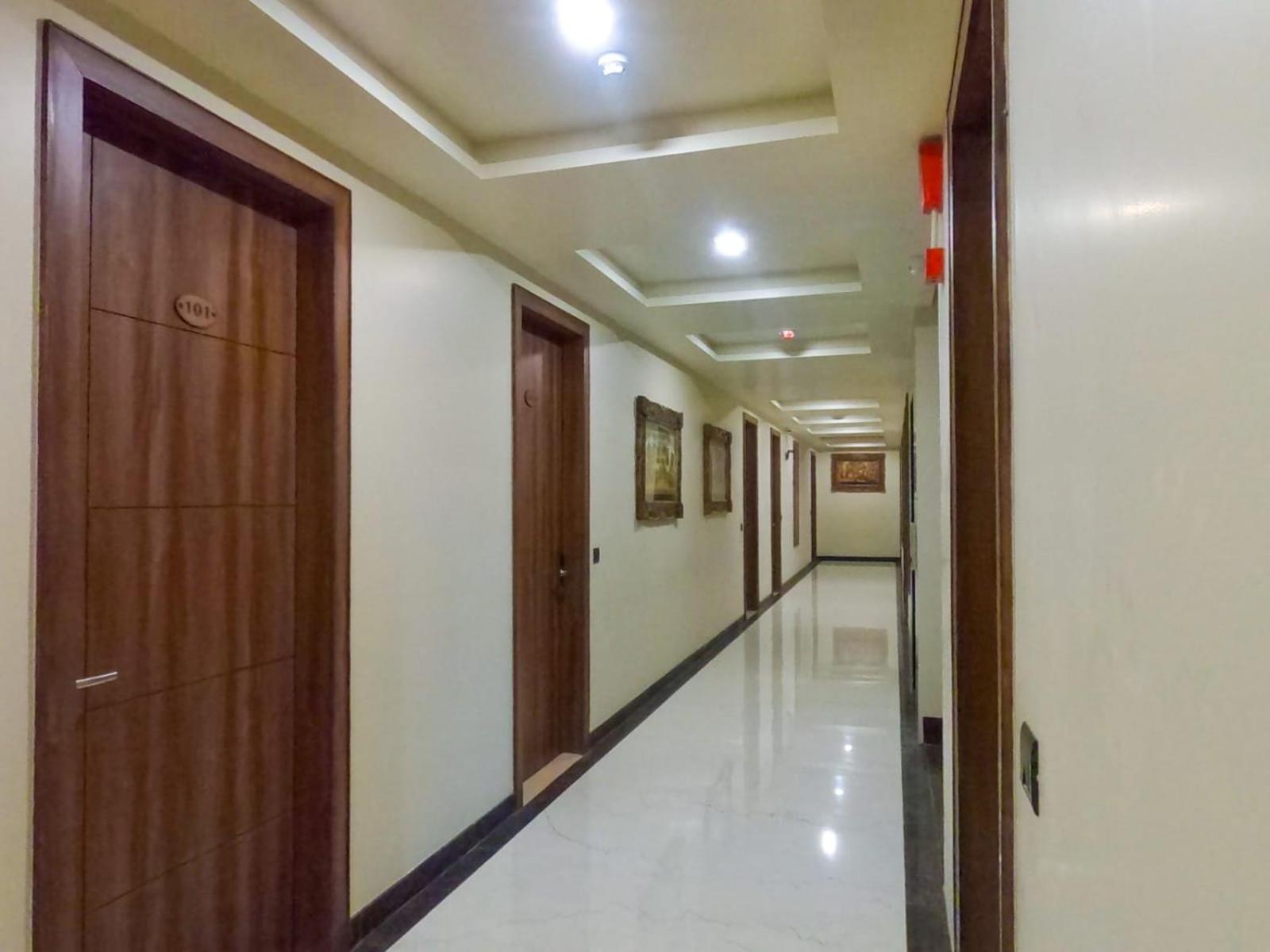 The Taj Vista Agra- Walking Distance To Taj Mahal Hotel Agra  Bagian luar foto